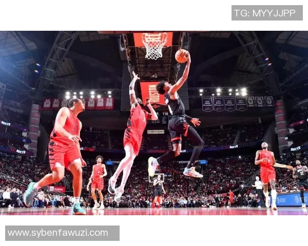 2014年火箭与开拓者季后赛首战精彩回顾与赛况分析