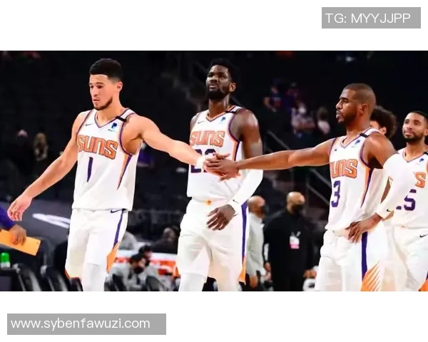 菲尼克斯太阳对决布鲁克林篮网激烈比赛展现球队实力与战术较量