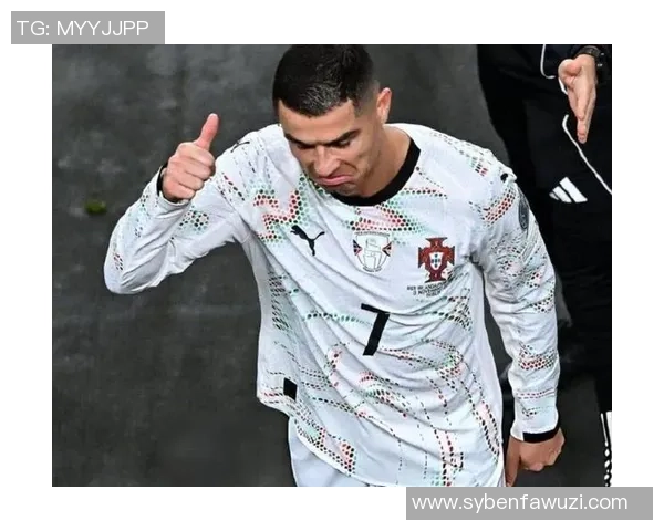 世预赛射手王悲惨剧谢幕!C罗肘击染红,无缘收官战,52场轰41球 世预赛射手王悲惨剧谢幕!C罗肘击染红,无缘收官战,52场轰41球